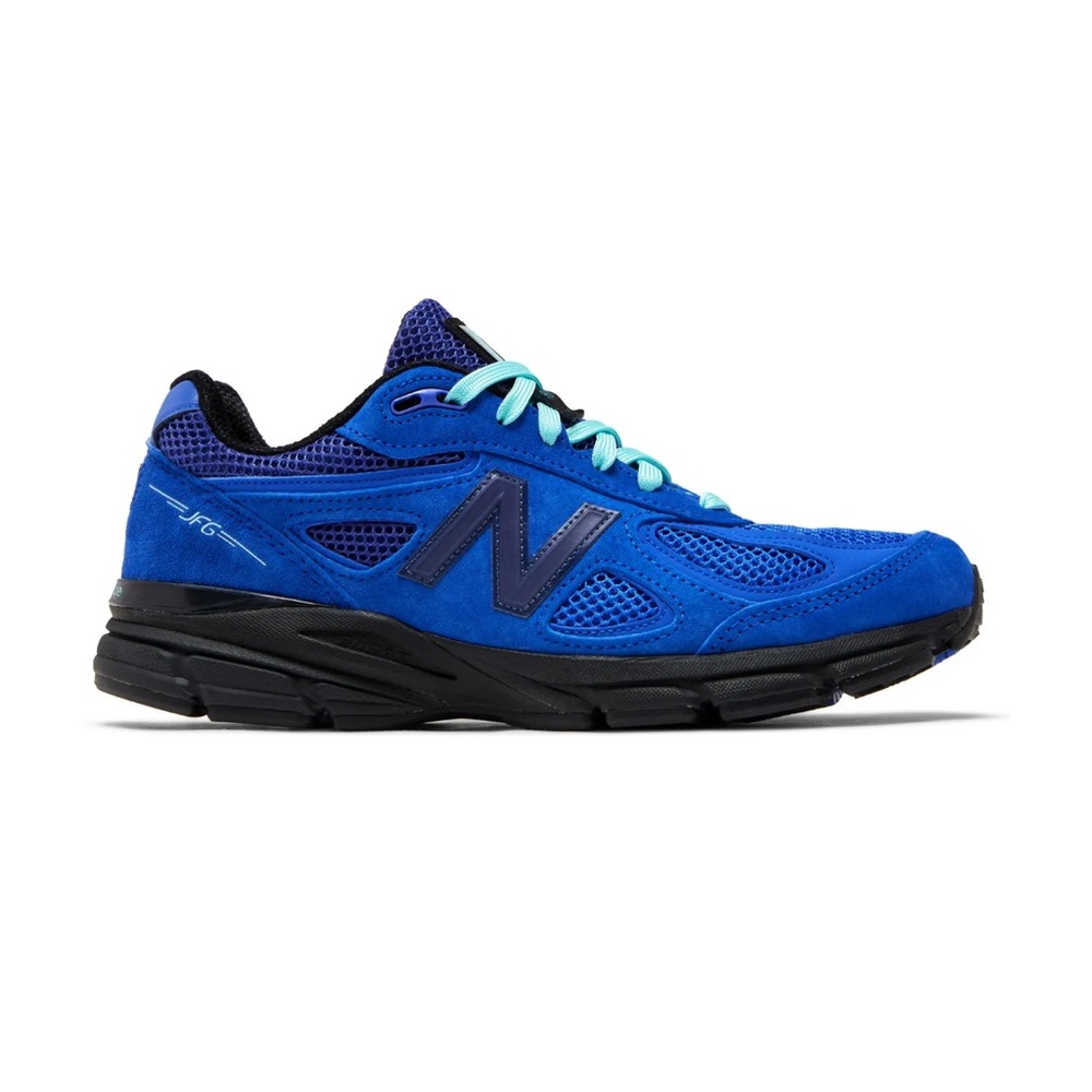 New Balance 990v4